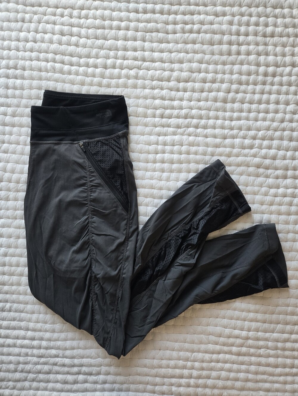 The North Face Charcoal Womens' Performance Pants with Mesh Panels Size Small